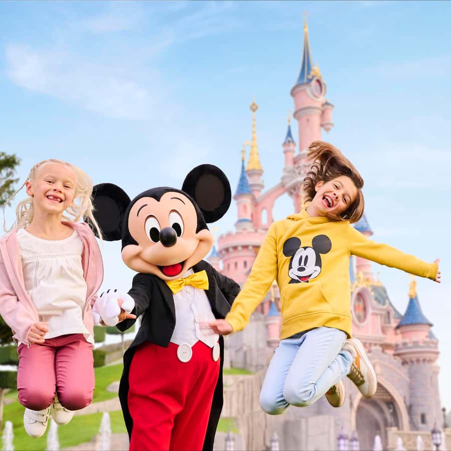 파리 환승 포함 디즈니랜드 파리 티켓 | GetYourGuide