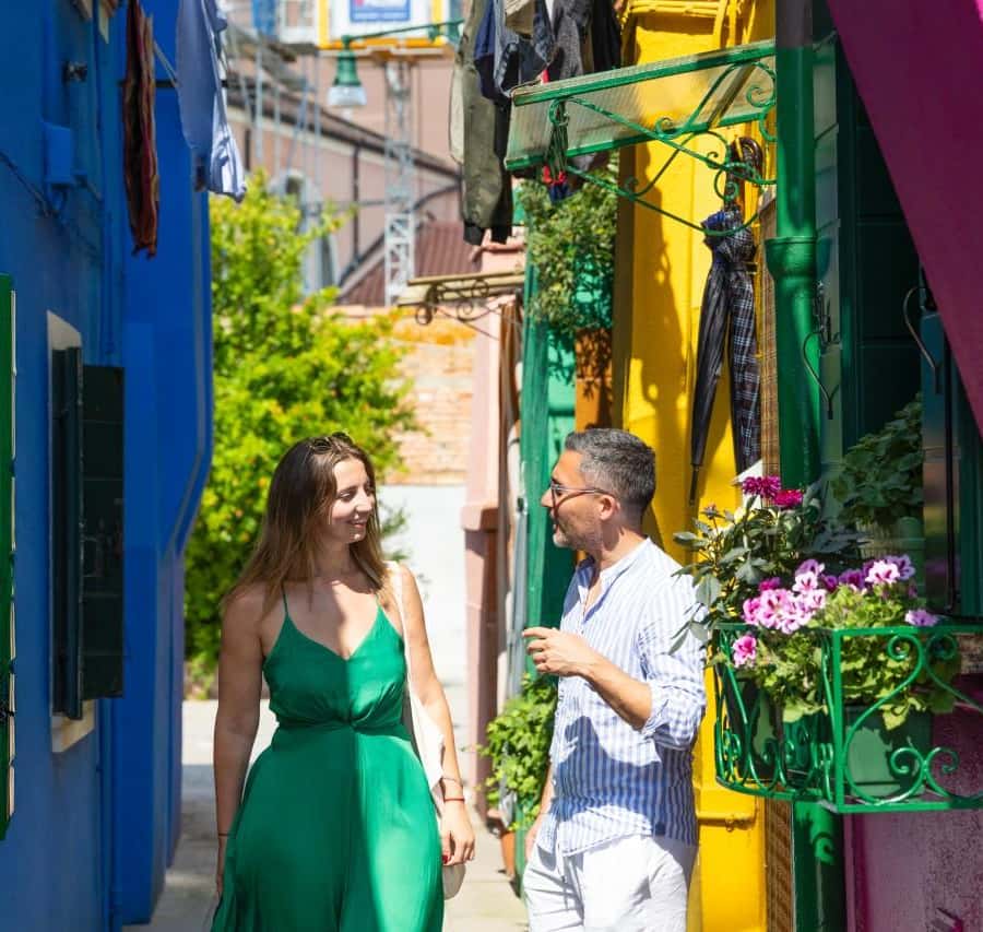 ヴェネツィア発：ボートで行くムラーノ島とブラーノ島半日ツアー