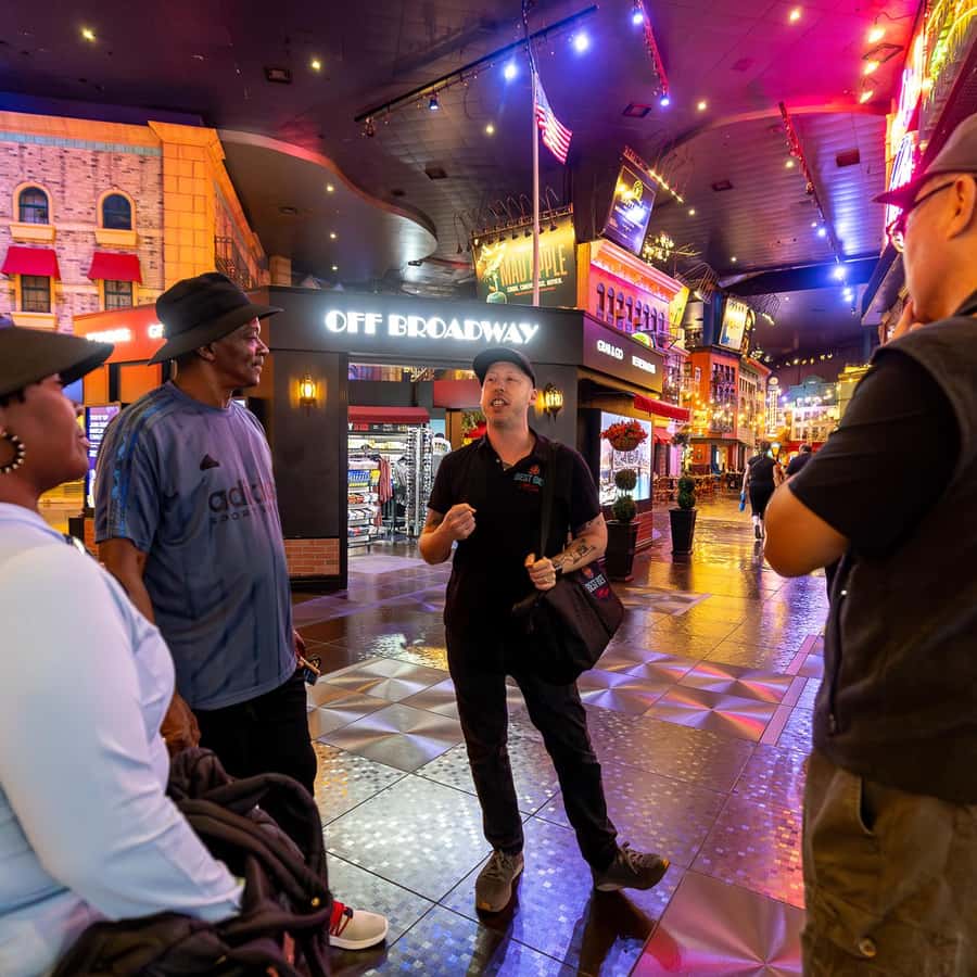 拉斯维加斯：拉斯维加斯大道上的美食徒步之旅和品尝| GetYourGuide, image size:900x900