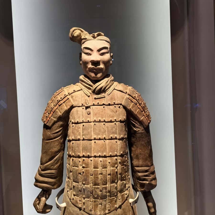 北京発：西安の兵馬俑を巡る新幹線1日帰りツアー | GetYourGuide