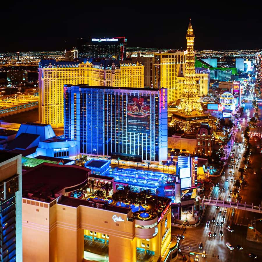 Paquete de Ceremonia de Boda en Helicóptero en Las Vegas Night Strip |  GetYourGuide, image size:900x900