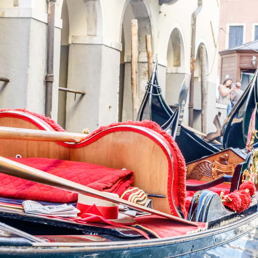 ヴェネツィア：伝統的なゴンドラ乗り | GetYourGuide