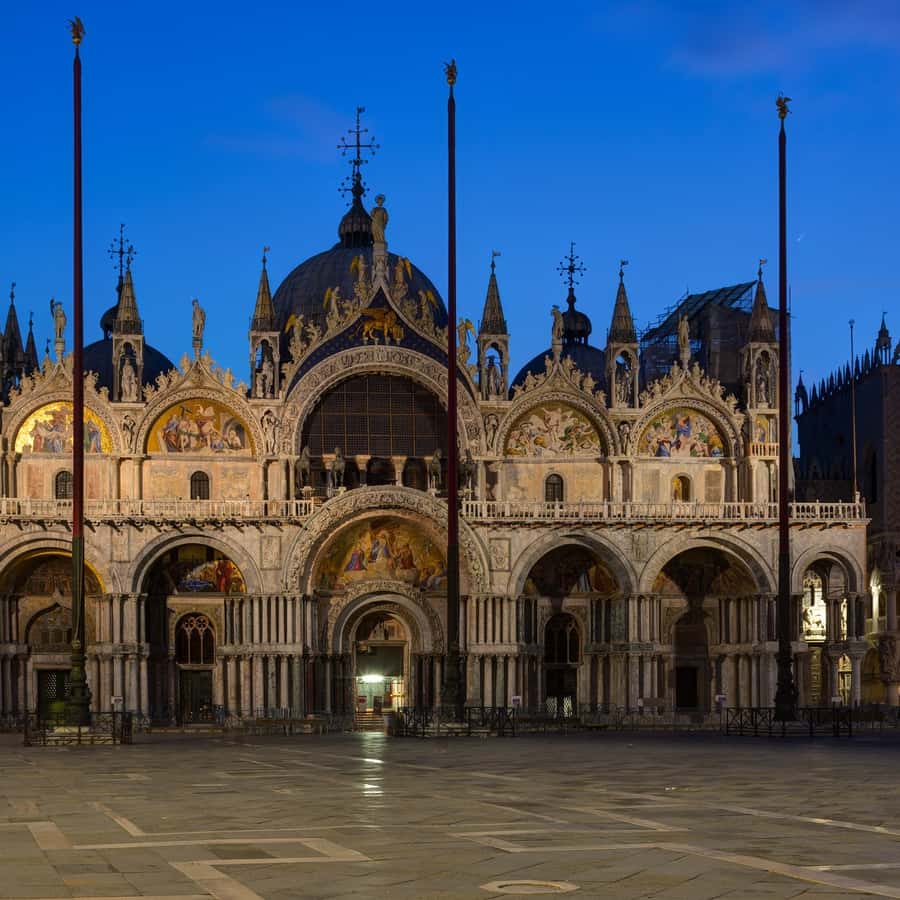 ヴェネツィアサン・マルコ寺院時間外特別見学ツアー | GetYourGuide