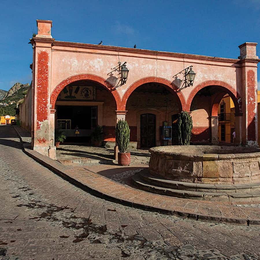 ケレタロの驚異：メキシコシティからのプライベートツアー | GetYourGuide