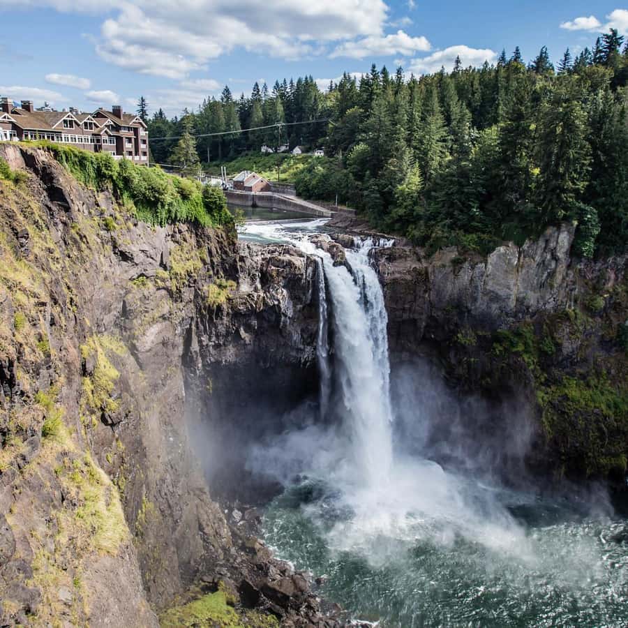 De Seattle: Cataratas de Snoqualmie e prova de vinhos em Woodinville |  GetYourGuide, image size:900x900