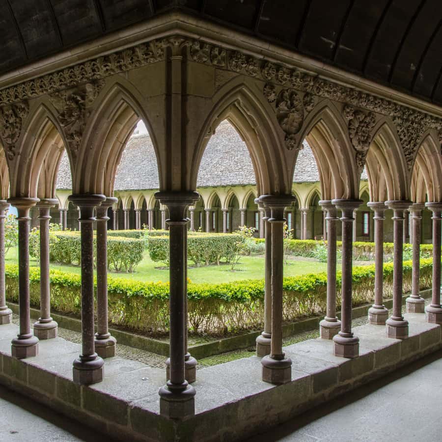 From Bayeux: Full-Day Mont Saint-Michel Tour | GetYourGuide, image size:900x900