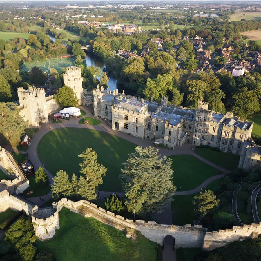 Warwick: Entry Ticket for Warwick Castle | GetYourGuide, image size:900x900