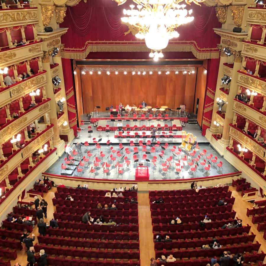 ミラノ：スカラ座劇場博物館の優先入場ガイド付きツアー | GetYourGuide