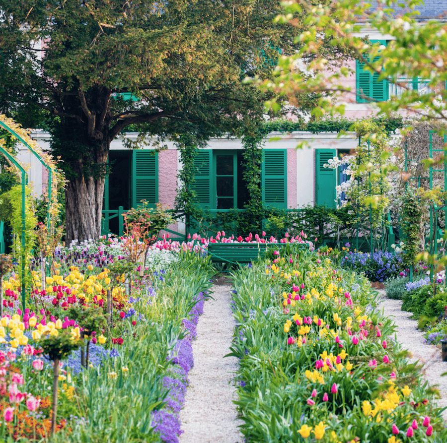 パリ発：ジヴェルニー、モネの家と美術館へのプライベートツアー