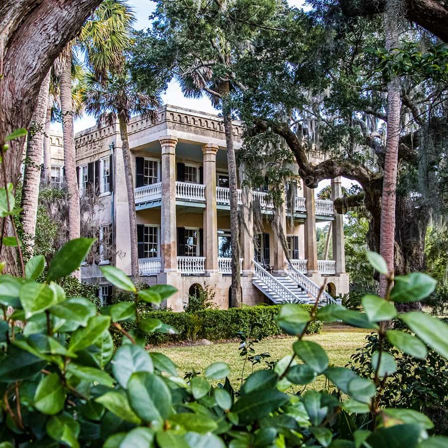 Beaufort: Historic City Tour by Bus | GetYourGuide, image size:900x900