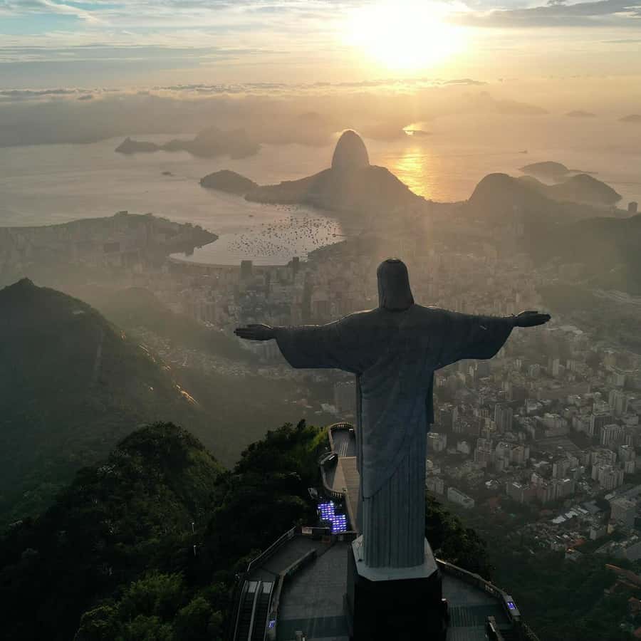 ブラジル リオデジャネイロ コルコバード 十字架 キリスト サッカー