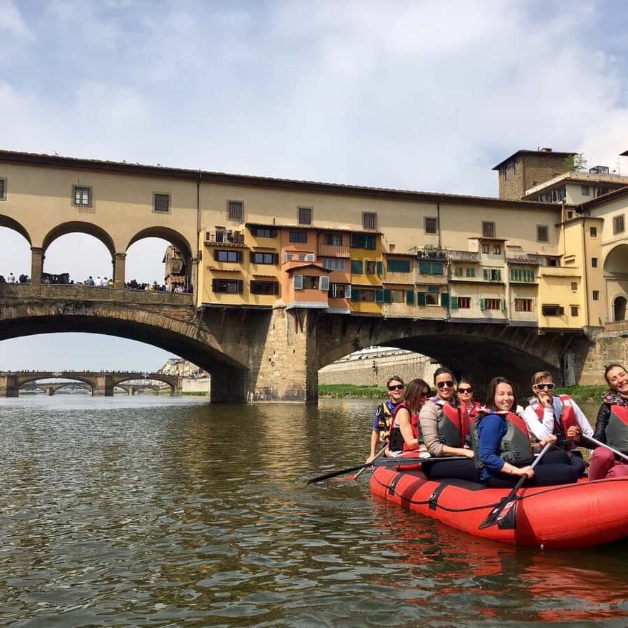 フィレンツェ：ポンテヴェッキオ橋と街の名所ラフティング クルーズ