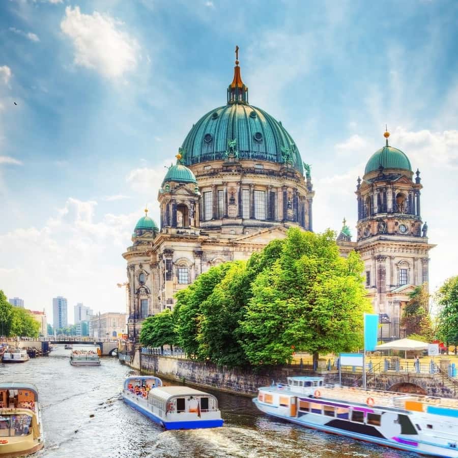 Berlin: Scenic Guided Tour by Private Car for 2, 3, 6 Hours | GetYourGuide, image size:900x900