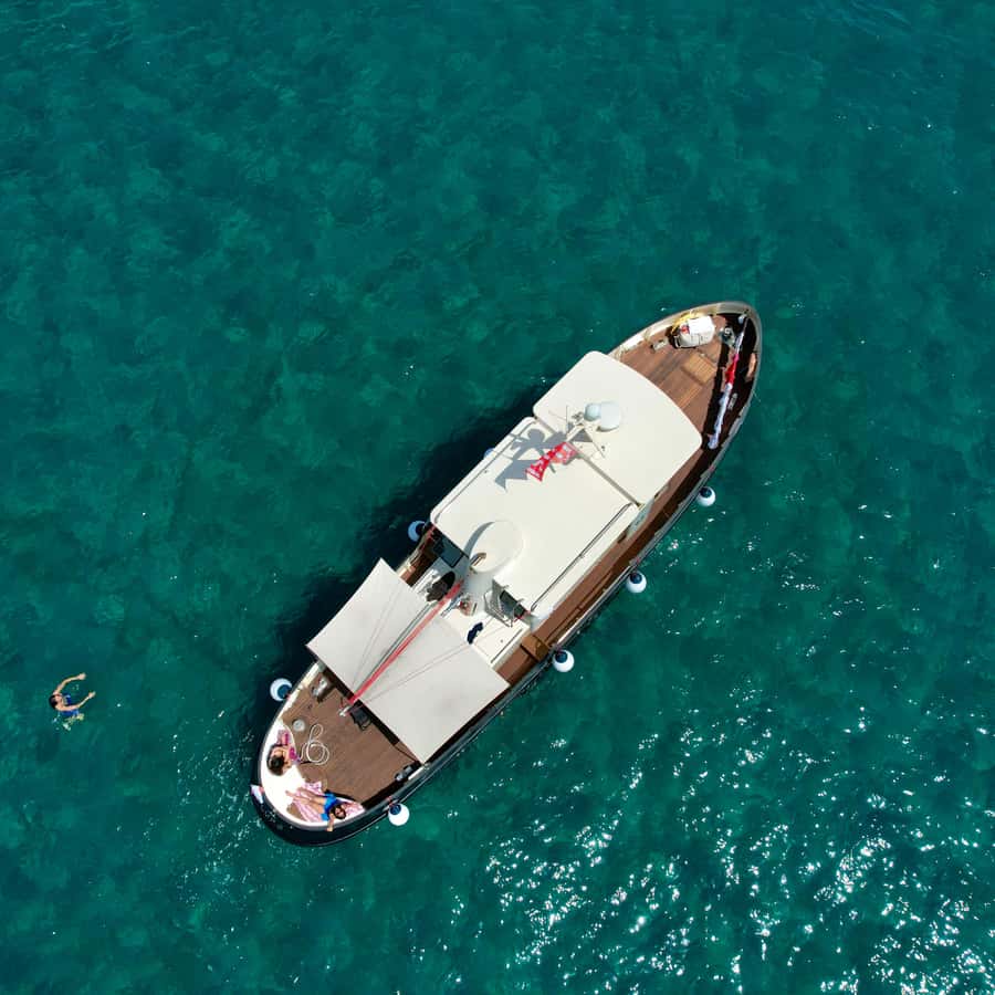 戈尔夫阿兰奇船游：塔沃拉拉和莫拉拉海洋保护区| GetYourGuide, image size:900x900