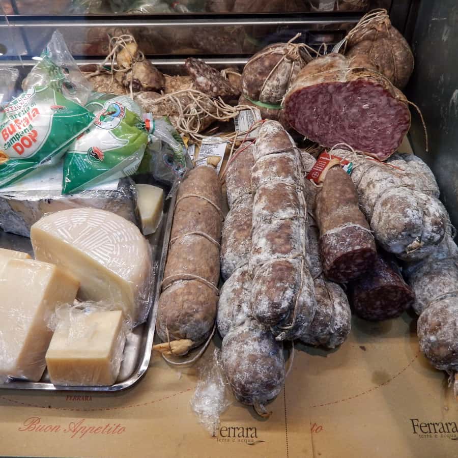 Ferrara: Walking Tour, Highlights and Food Tastings | GetYourGuide, image size:900x900