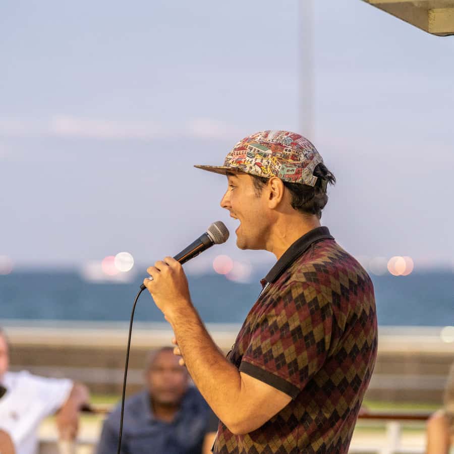 シカゴ：1.5 時間の美しいサンセット レイク クルーズ | GetYourGuide