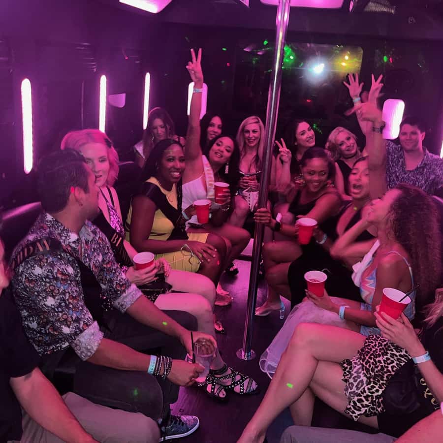 Las Vegas: VIP Nightlife Tour to Bar, Nightclub & Strip Club | GetYourGuide