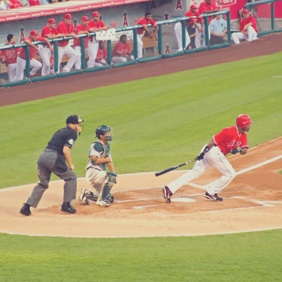 لوس أنجلوس: تذكرة مباراة LA Angels للبيسبول في ملعب Angel | GetYourGuide, image size:900x900