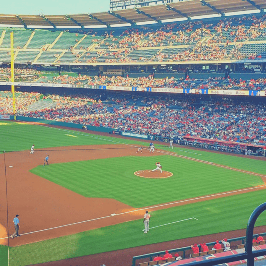 لوس أنجلوس: تذكرة مباراة LA Angels للبيسبول في ملعب Angel | GetYourGuide, image size:900x900