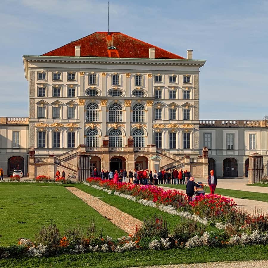 ミュンヘン：公式ガイド付きニンフェンブルク宮殿 | GetYourGuide