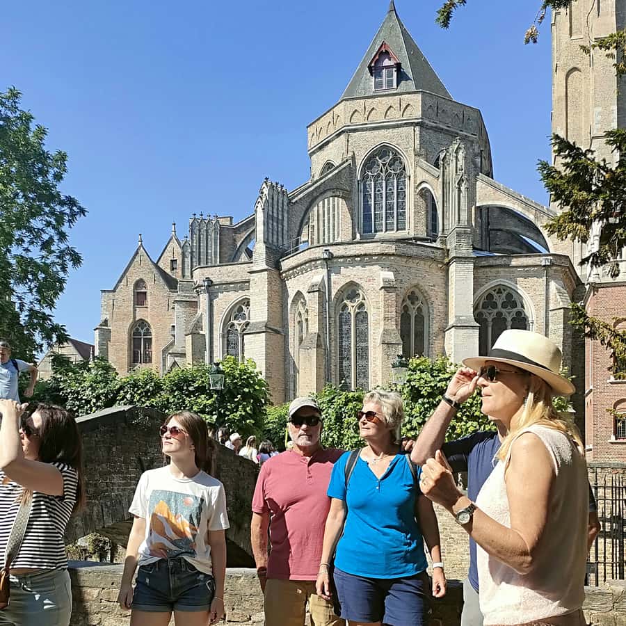 프라이빗 투어 : 미켈란젤로의 마돈나를 감상하세요! | GetYourGuide, image size:900x900