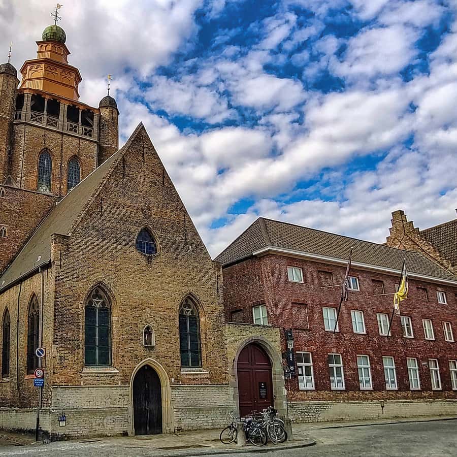 역사적인 브뤼헤: 예루살렘 예배당과 상업 대학교 | GetYourGuide, image size:900x900