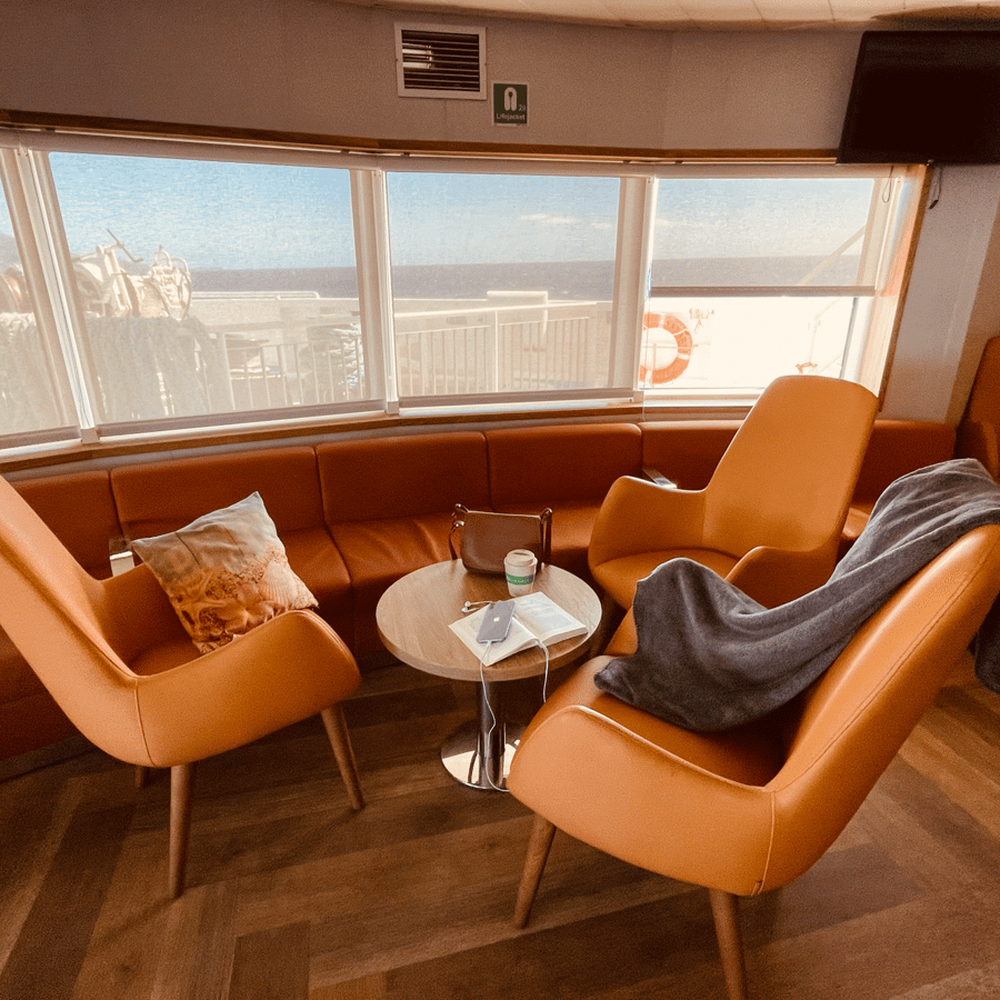 パペーテ：タヒチ島からモーレア島へのフェリー移動サービスをご利用