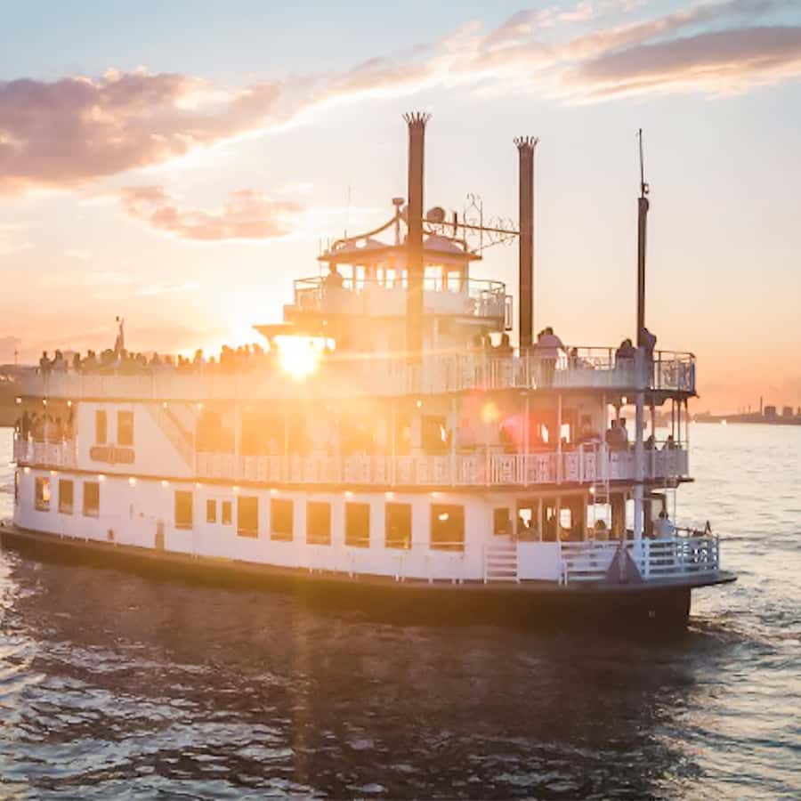 ボストン：ボストン港サンセットクルーズ | GetYourGuide