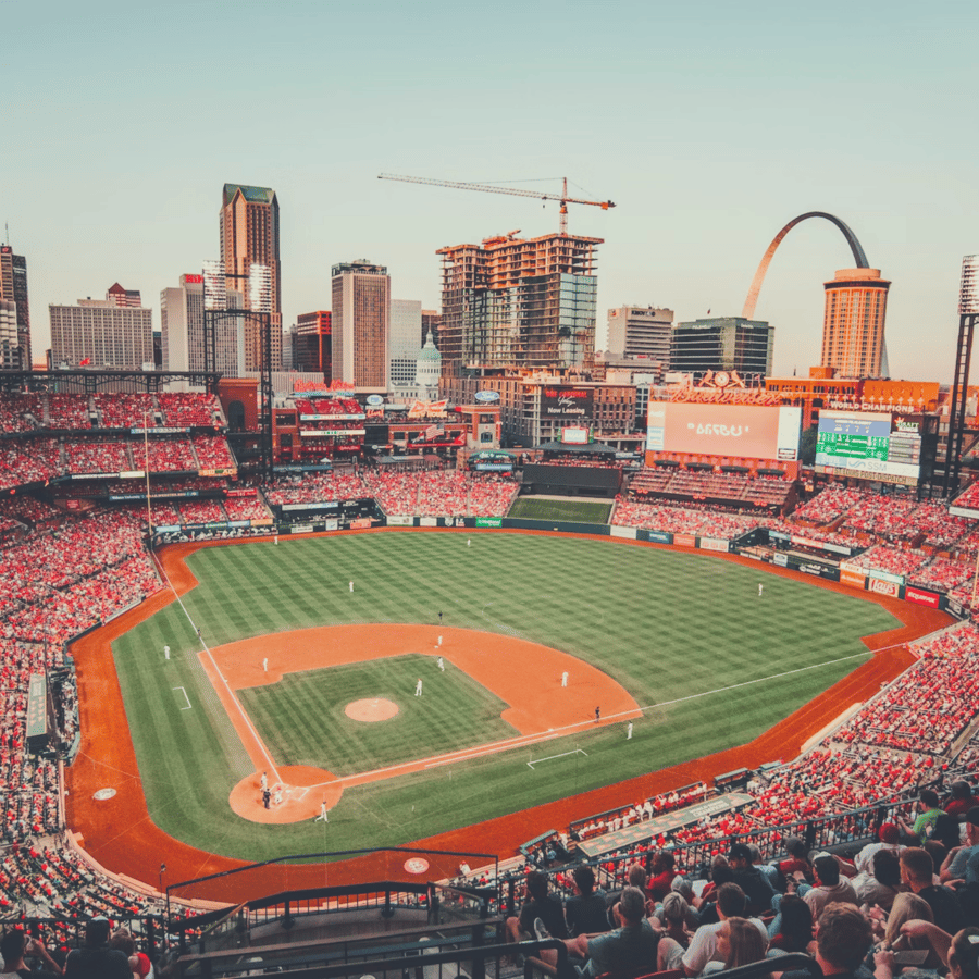 ブッシュ・スタジアムでのセントルイス・カージナルス戦 | GetYourGuide