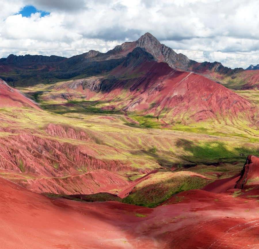 クスコ虹の山｜7色の山｜ビニクンカ | GetYourGuide