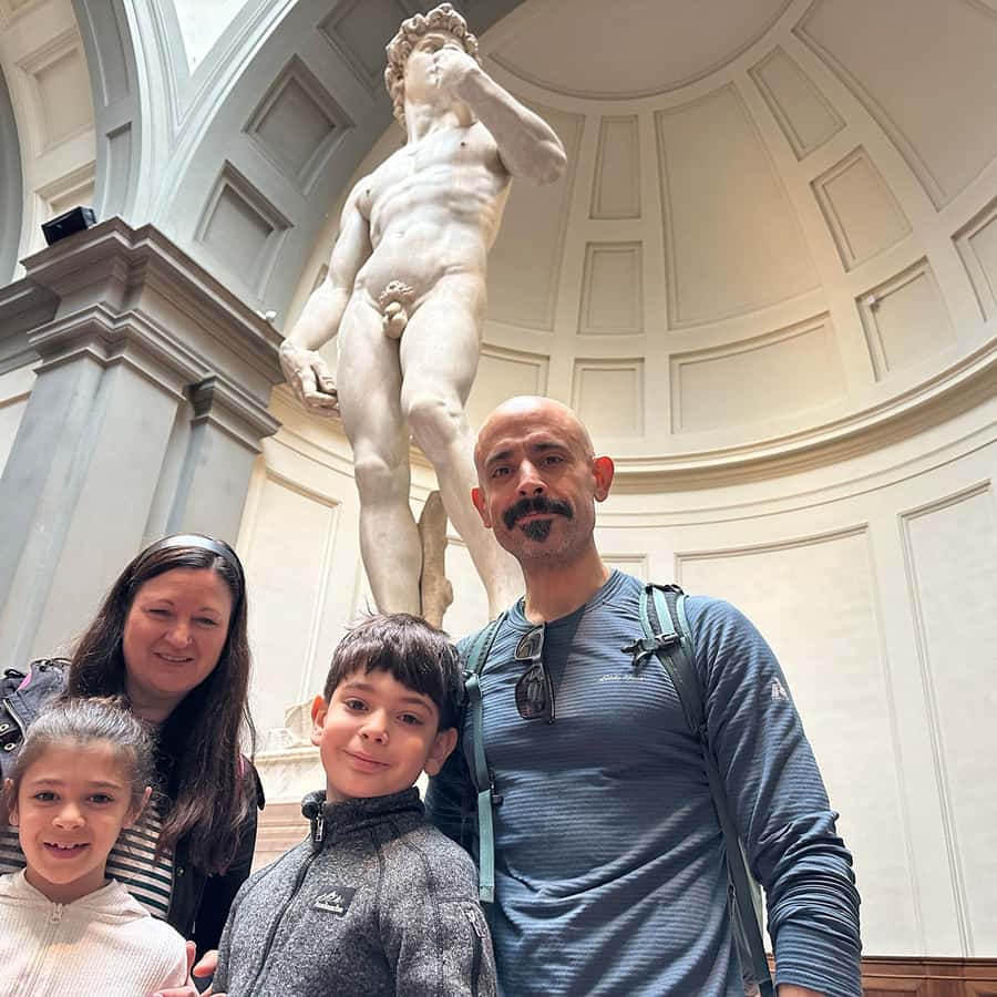 フィレンツェ：ミケランジェロのダビデ像を見る子供向けツアー