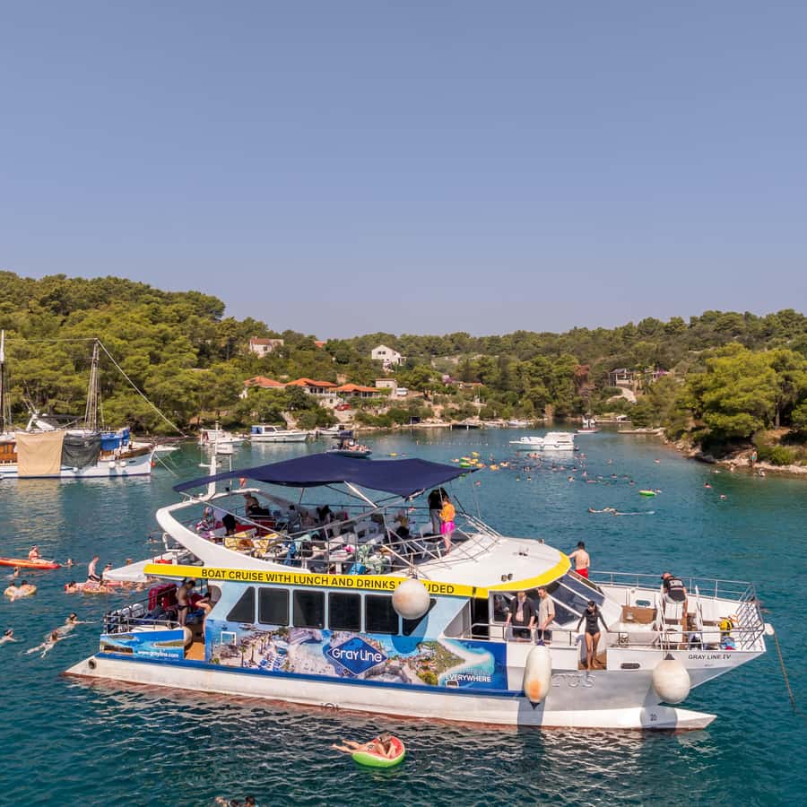 斯普利特：蓝泻湖和3 岛跳岛游（含午餐和饮料） | GetYourGuide