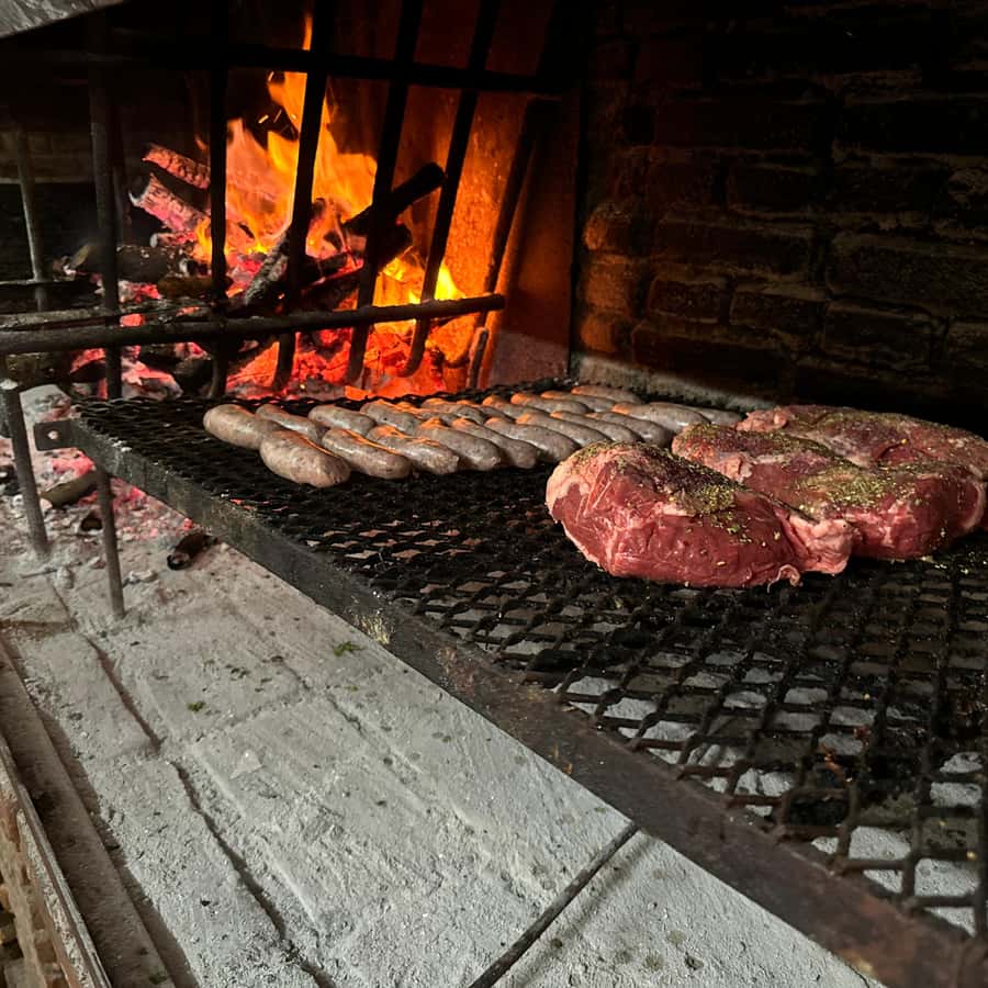 体验如何制作正宗的乌拉圭烤肉卷| GetYourGuide