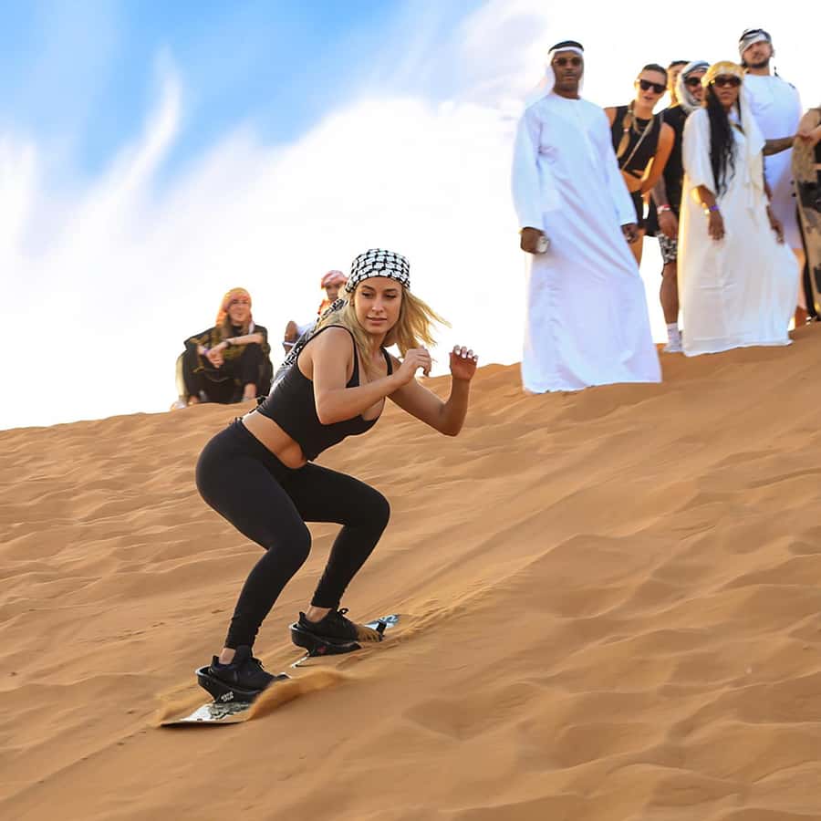 ドバイ：砂漠サファリ（BBQディナー＆四輪バギーオプション付き