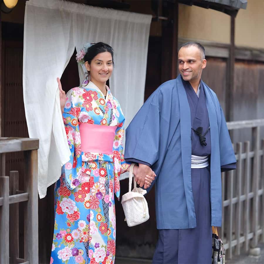 8e5a6956a2a08229bc3d22d35d6804