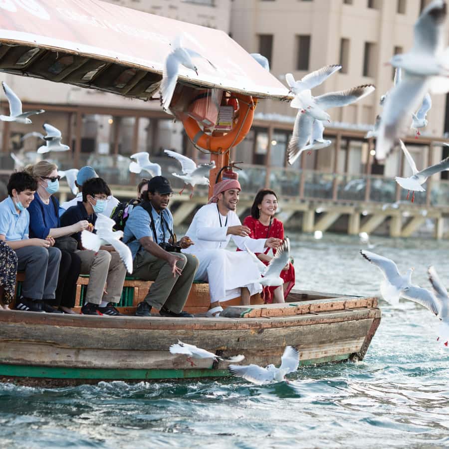 ドバイ：旧市街、クリーク、博物館、スーク、屋台料理ツアー | GetYourGuide