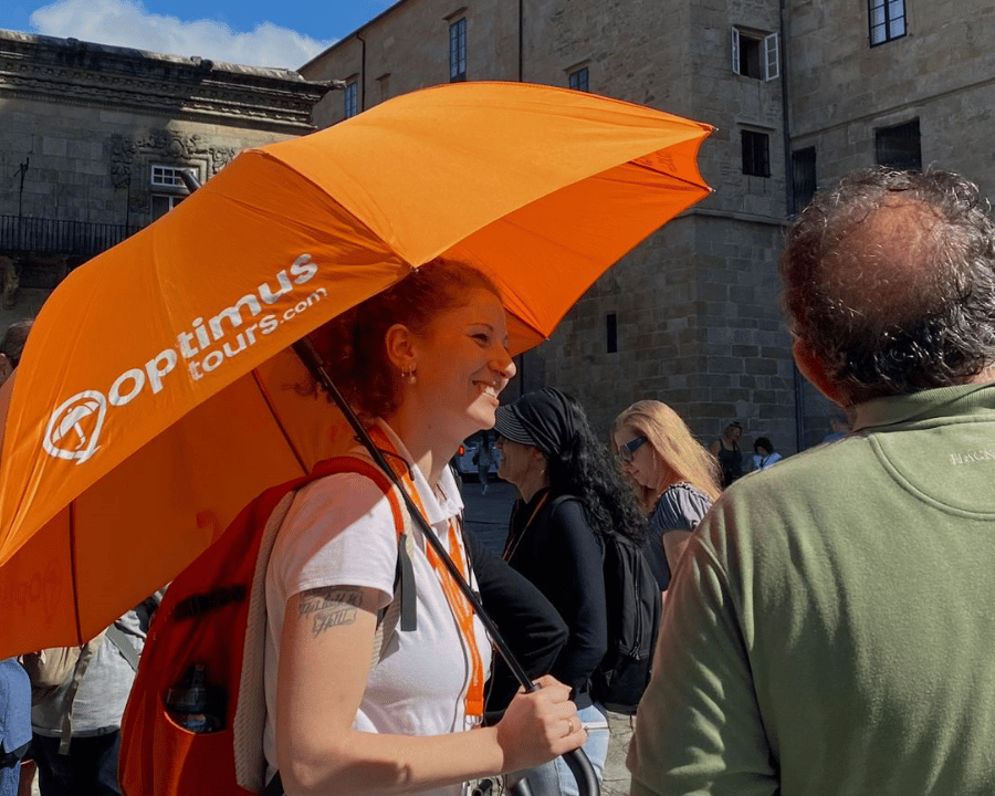 サンティアゴ・デ・コンポステーラ：大聖堂とカラッカ塔の屋根ツアー