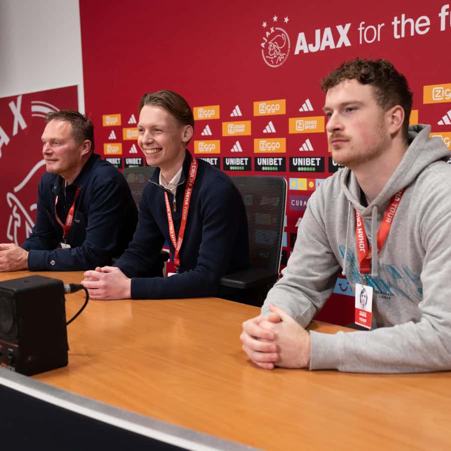 アムステルダム：ヨハン クライフ アリーナ ツアー（オプションの