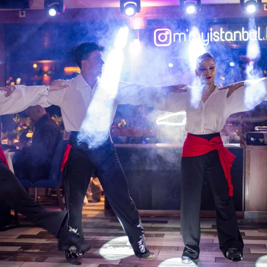 イスタンブール：大晦日ボスポラス海峡クルーズディナー＆パーティー