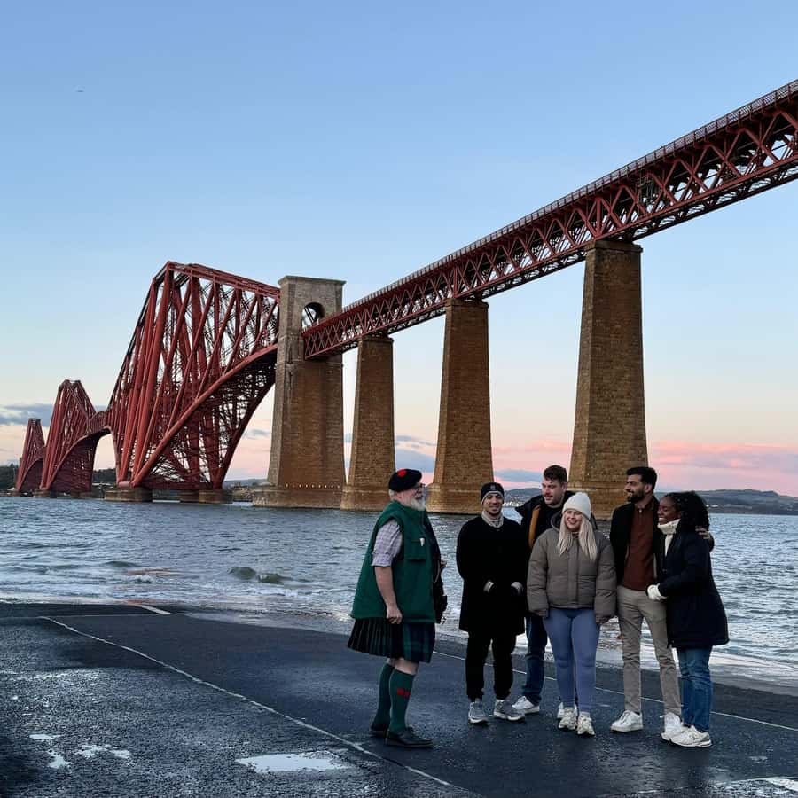 从爱丁堡出发：外地人、宫殿和詹姆斯党一日游| GetYourGuide