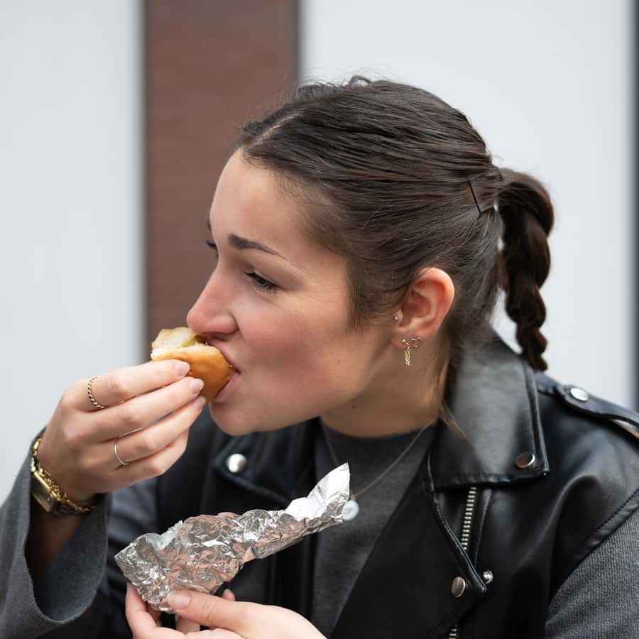 纽约热狗美食之旅| GetYourGuide, image size:900x900