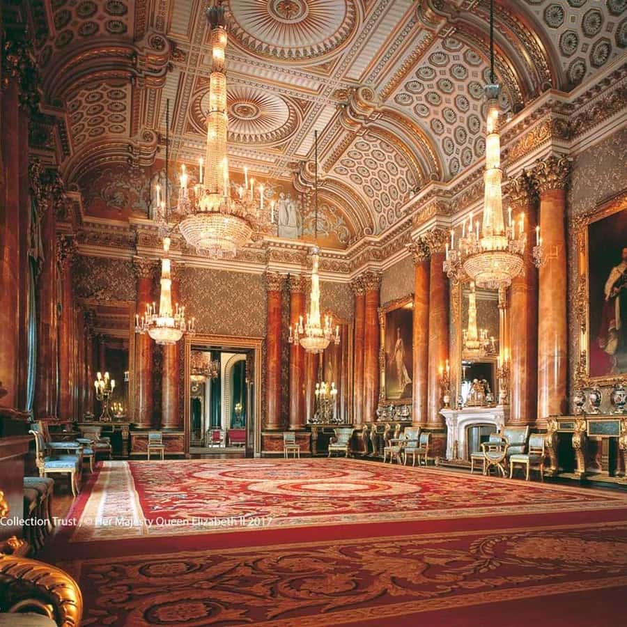 ロンドン：バッキンガム宮殿入場チケット＆ロイヤルウォーキングツアー