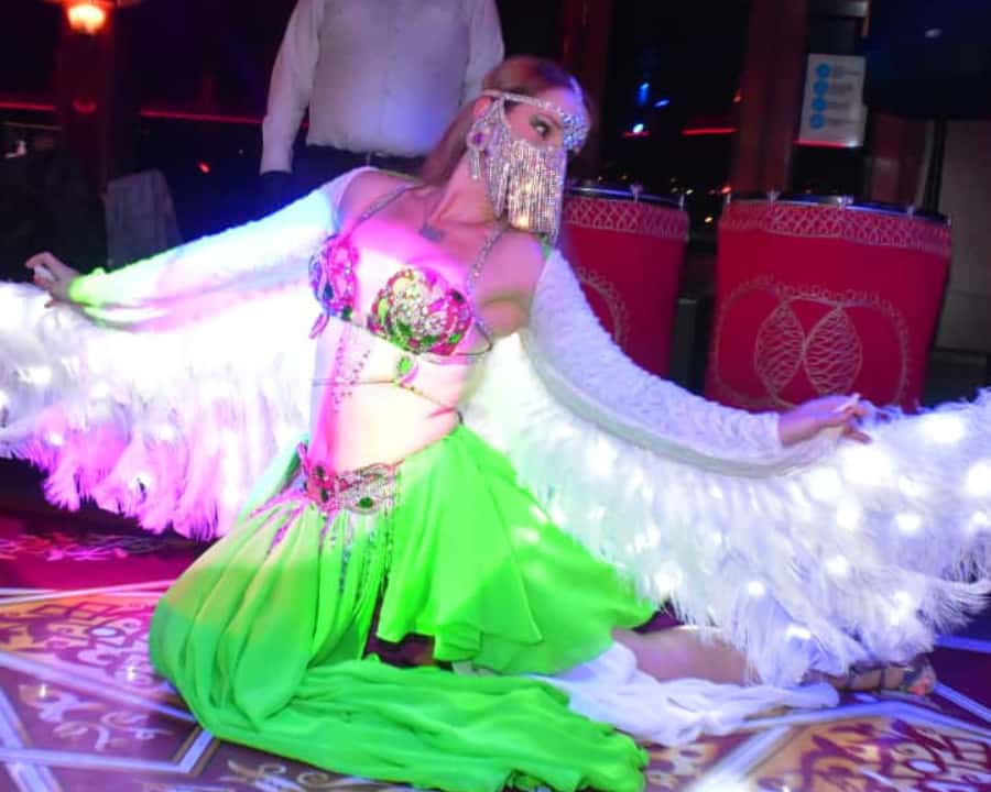 イスタンブール：大晦日ボスポラス海峡クルーズディナー＆パーティー