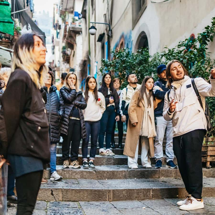 那不勒斯：西班牙区街头艺术之旅| GetYourGuide, image size:900x900