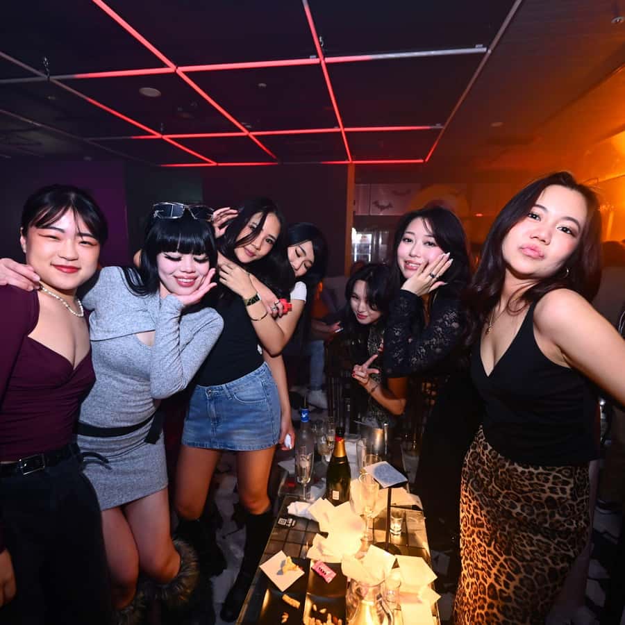 大阪道頓堀：GIRAFFE ナイトクラブ チケット & VIP（外国人向け