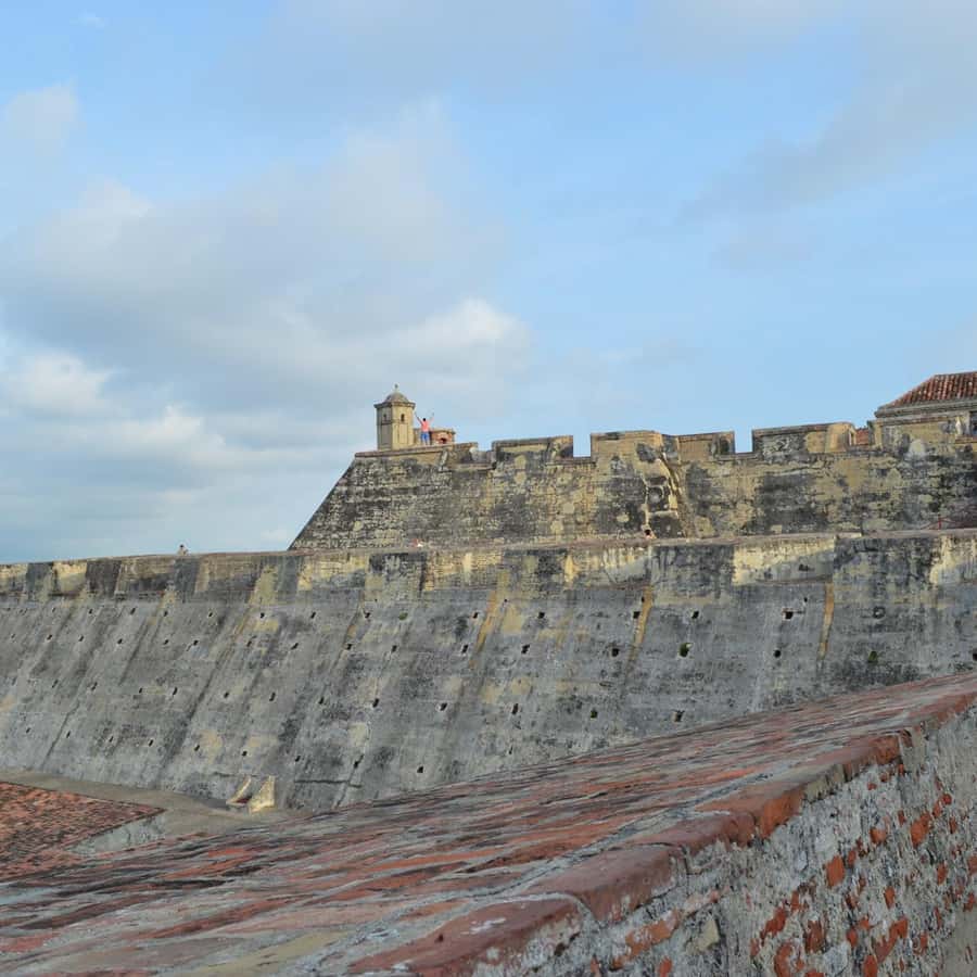 Cartagena: ENTRANCE TO SAN FELIPE CASTLE | GetYourGuide, image size:900x900