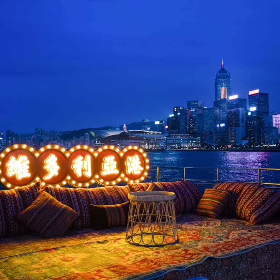 香港：ビクトリアハーバークルーズ（ライブガイドと写真付き