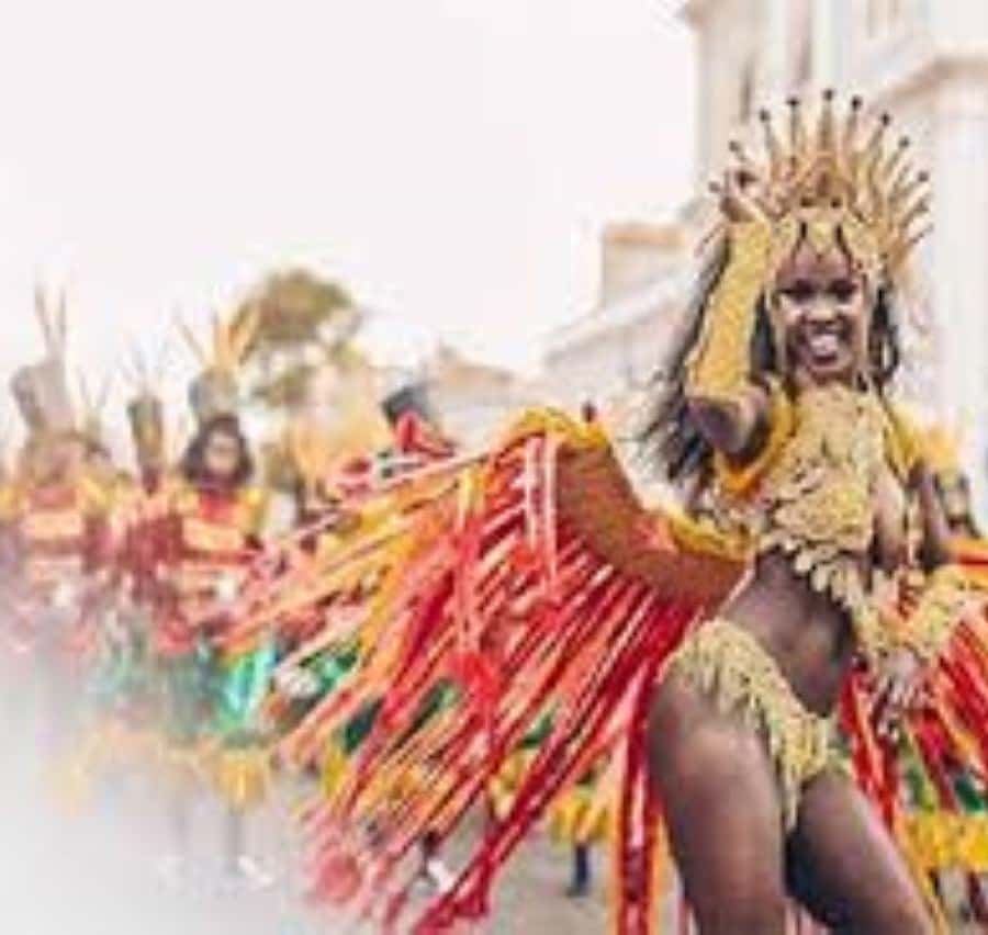 カーボベルデミンデロのカーニバル ガイドツアー | GetYourGuide