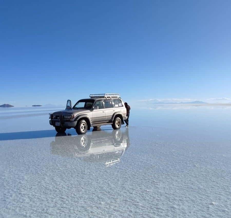 ウユニからウユニ塩湖 | GetYourGuide