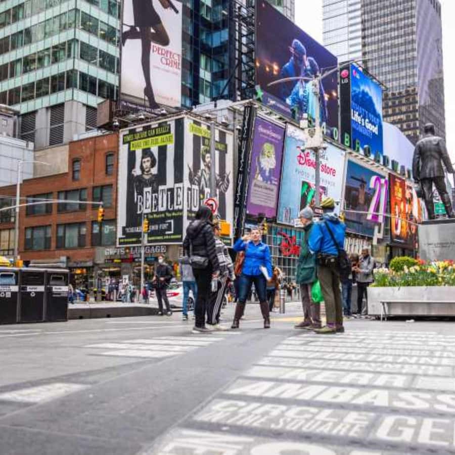纽约市：由当地导游陪同游览时代广场| GetYourGuide